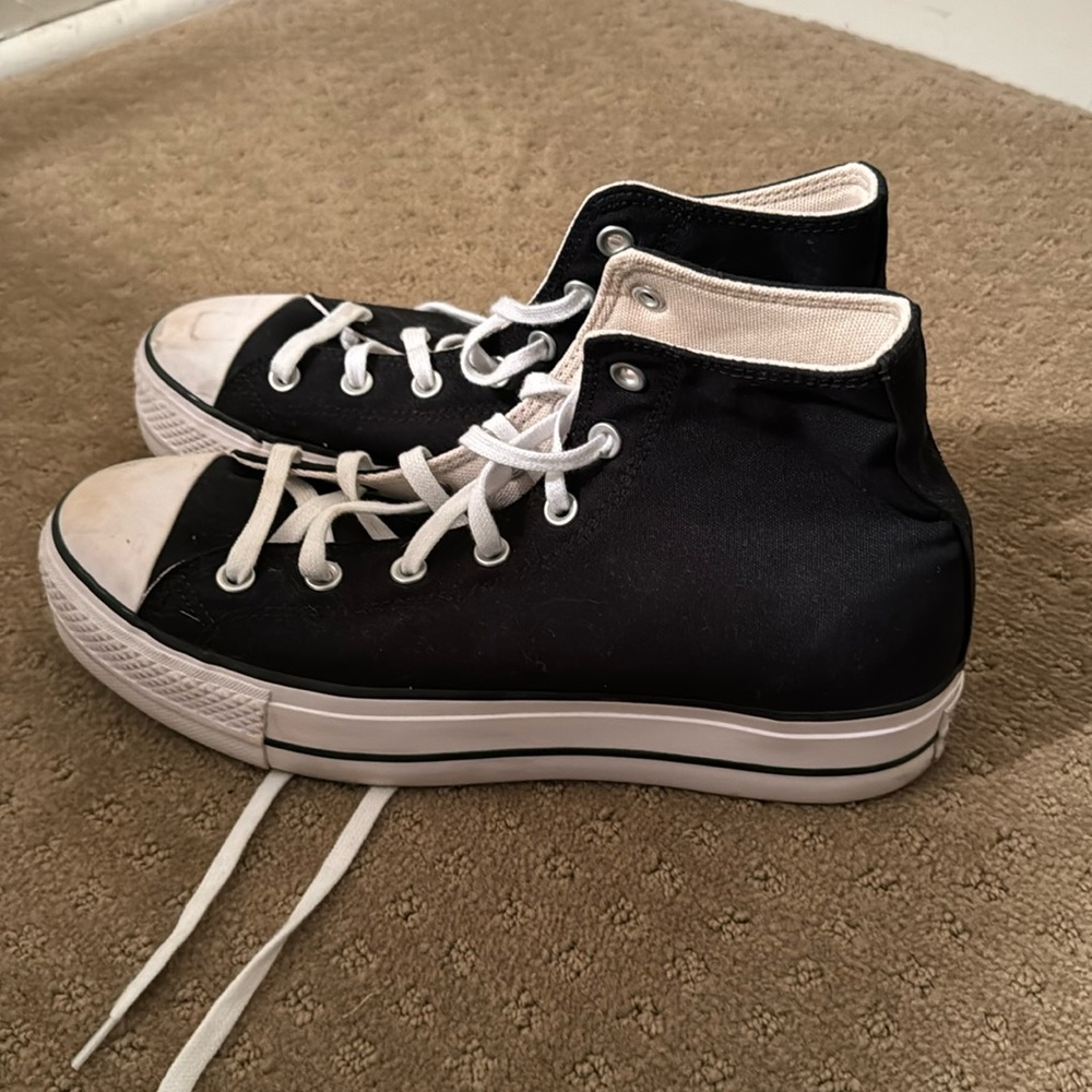 Black platform converse